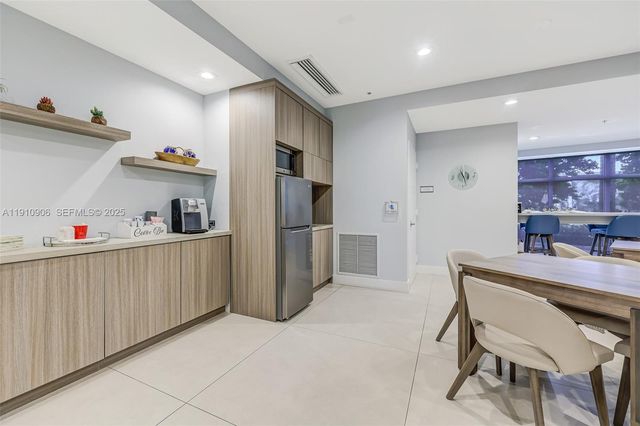 704 N Ocean Blvd 1001, Pompano Beach, FL 33062