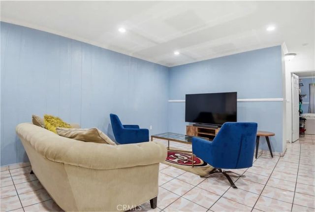 3301 Santa Fe Avenue 49, Long Beach, CA 90810