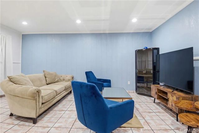 3301 Santa Fe Avenue 49, Long Beach, CA 90810