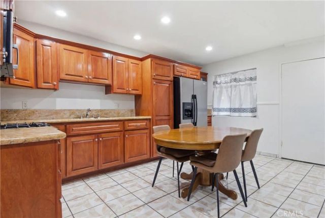 3301 Santa Fe Avenue 49, Long Beach, CA 90810