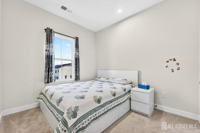 39 Sage Way, Mount Laurel, NJ 08054