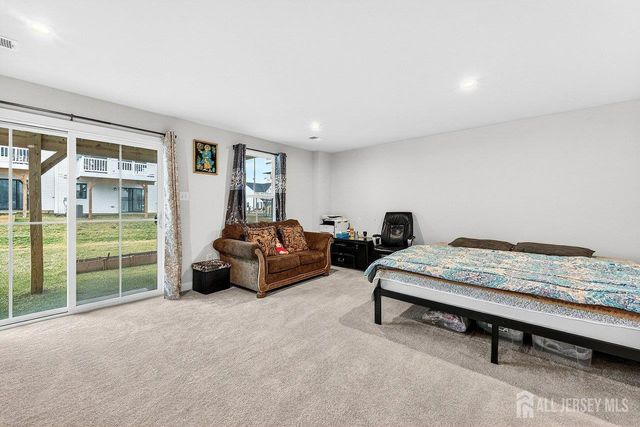 39 Sage Way, Mount Laurel, NJ 08054