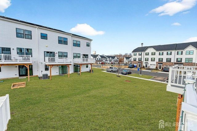 39 Sage Way, Mount Laurel, NJ 08054