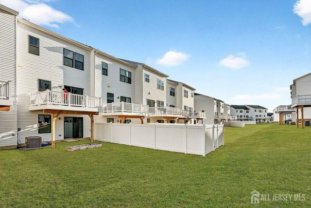 39 Sage Way, Mount Laurel, NJ 08054