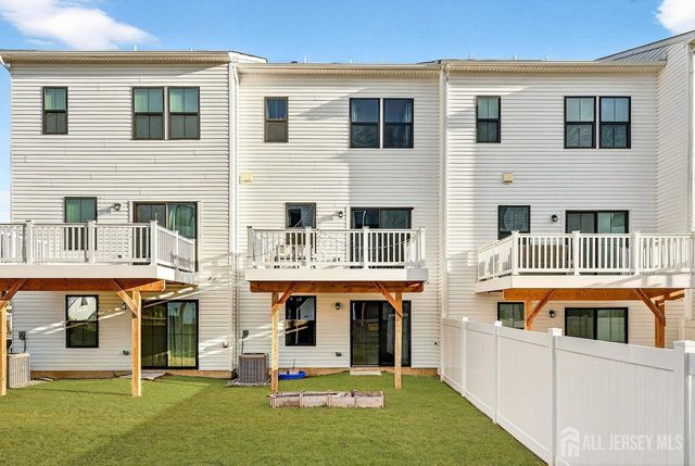 39 Sage Way, Mount Laurel, NJ 08054