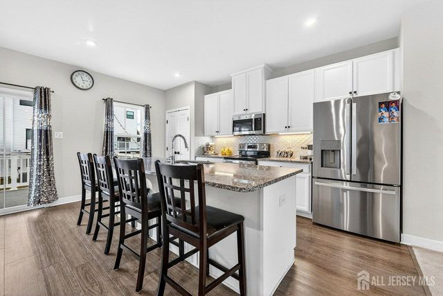 39 Sage Way, Mount Laurel, NJ 08054