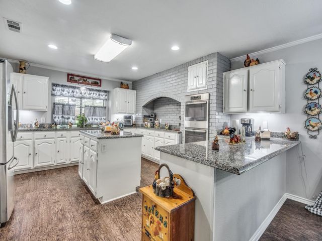 4009 Villa Grove Drive, Dallas, TX 75287