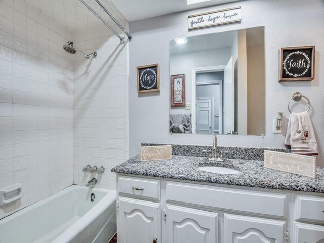 4009 Villa Grove Drive, Dallas, TX 75287