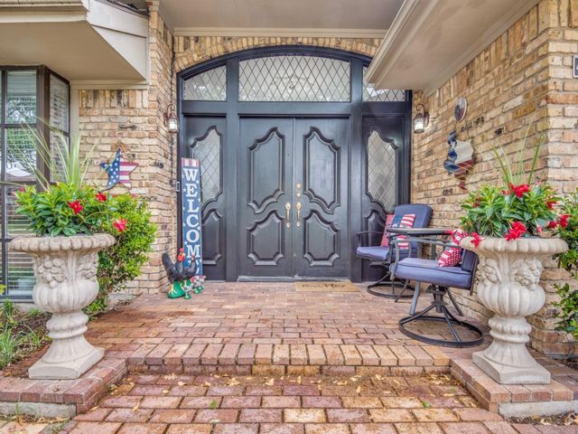 4009 Villa Grove Drive, Dallas, TX 75287