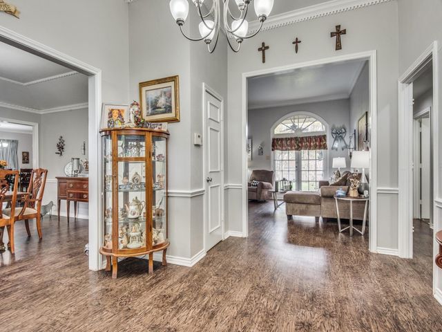 4009 Villa Grove Drive, Dallas, TX 75287