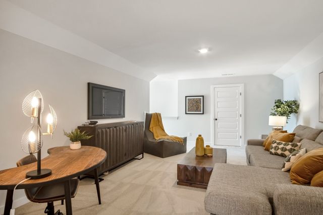 349 Great Belt PVT Bend, Gallatin, TN 37066