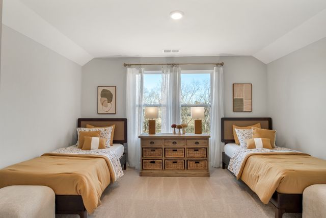 349 Great Belt PVT Bend, Gallatin, TN 37066