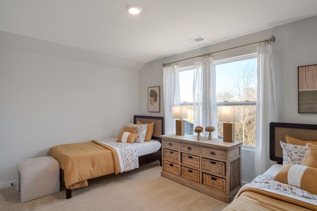 349 Great Belt PVT Bend, Gallatin, TN 37066