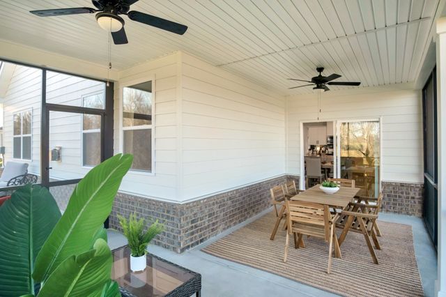 349 Great Belt PVT Bend, Gallatin, TN 37066