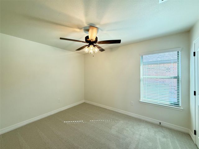 5302 Lassen LN, Belton, TX 76513