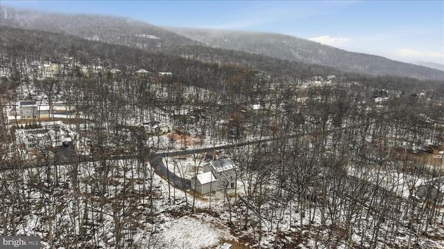 145 GRAYWOLF TRL, Winchester, VA 22602