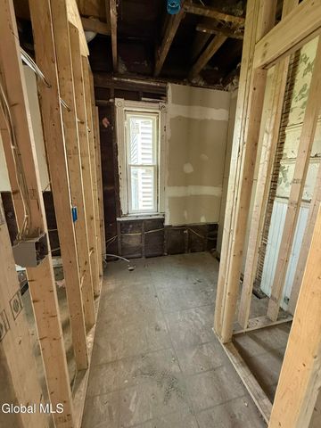 68 Watervliet Avenue, Albany, NY 12206
