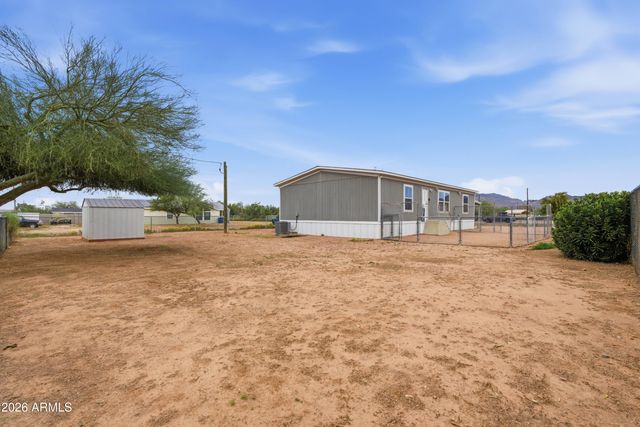 2975 W MANZANITA Street, Apache Junction, AZ 85120