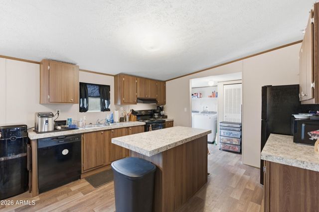 2975 W MANZANITA Street, Apache Junction, AZ 85120