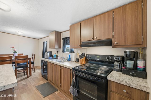 2975 W MANZANITA Street, Apache Junction, AZ 85120