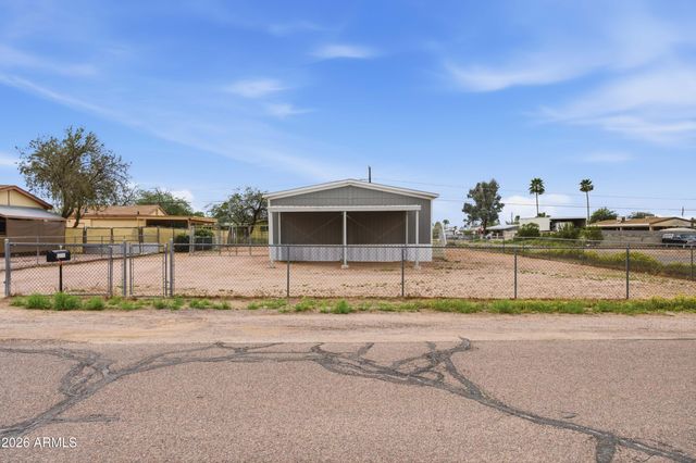 2975 W MANZANITA Street, Apache Junction, AZ 85120