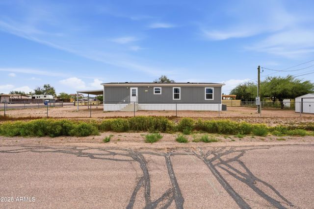 2975 W MANZANITA Street, Apache Junction, AZ 85120