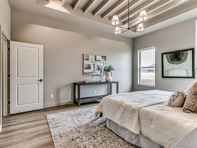 2541 S May Avenue, Guthrie, OK 73044
