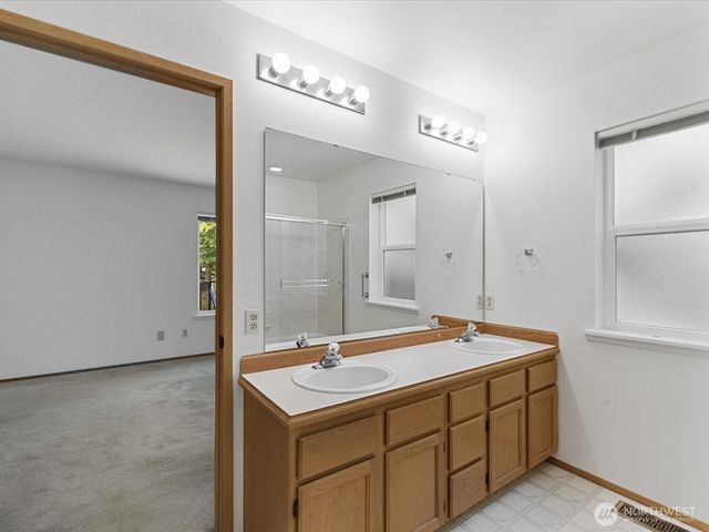 6211 145th Street SE, Everett, WA 98208