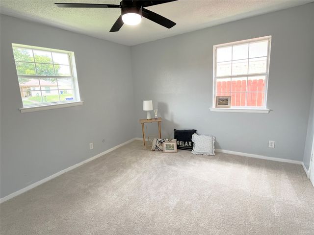 6400 Carousel Drive, Watauga, TX 76148