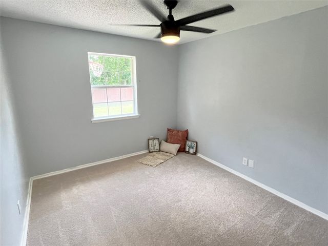 6400 Carousel Drive, Watauga, TX 76148