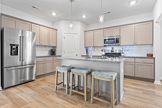 7041 Fairview Falls Drive, Chesnee, SC 29323