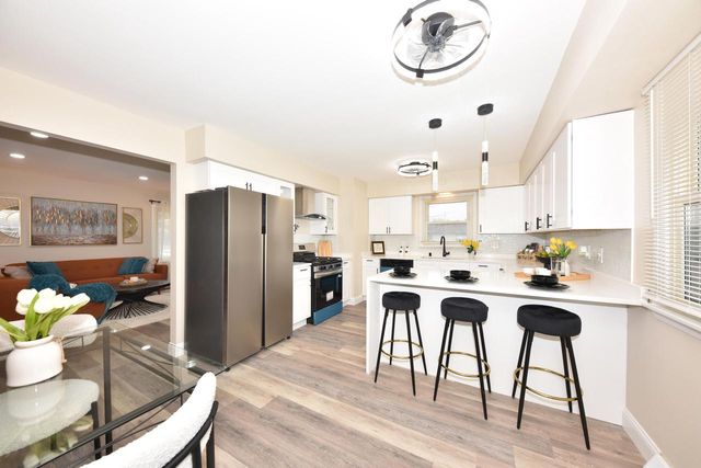 4101 N 70th STREET, Milwaukee, WI 53216