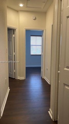 11201 NW 83rd St 205, Doral, FL 33178