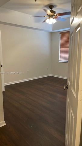 11201 NW 83rd St 205, Doral, FL 33178