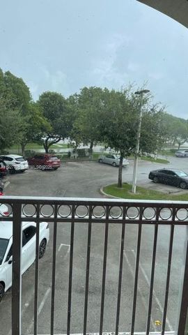 11201 NW 83rd St 205, Doral, FL 33178