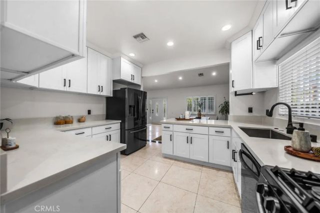 918 5th, Los Angeles, CA 90019