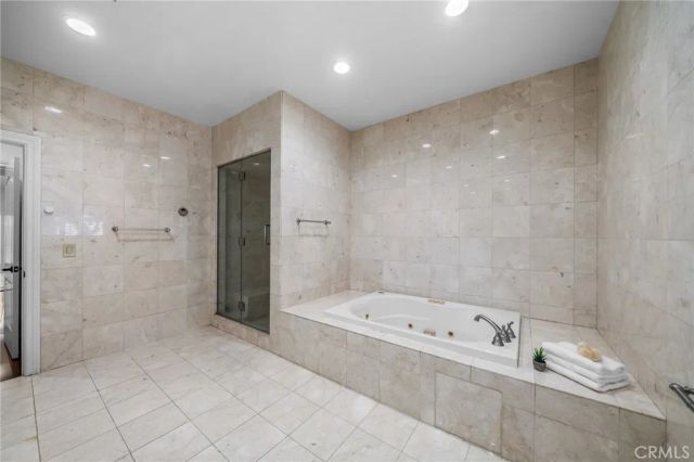 918 5th, Los Angeles, CA 90019