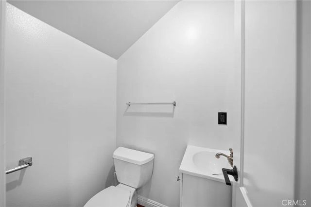 918 5th, Los Angeles, CA 90019