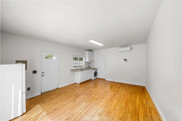 918 5th, Los Angeles, CA 90019