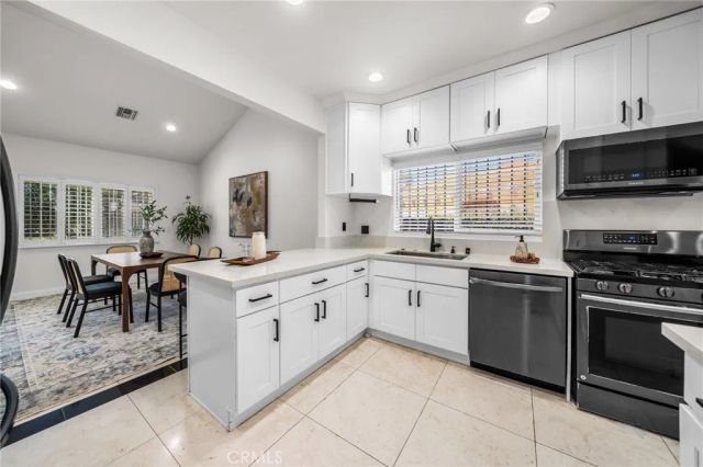 918 5th, Los Angeles, CA 90019