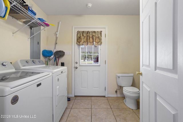 2088 Scianna Lane, Bay Saint Louis, MS 39520