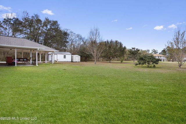 2088 Scianna Lane, Bay Saint Louis, MS 39520