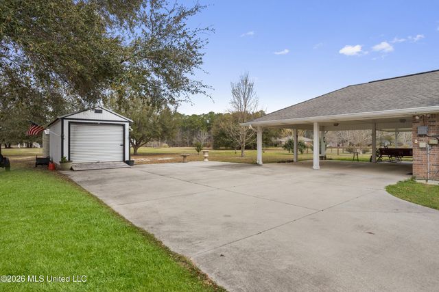 2088 Scianna Lane, Bay Saint Louis, MS 39520