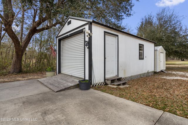 2088 Scianna Lane, Bay Saint Louis, MS 39520