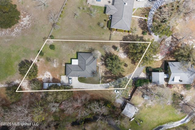 2088 Scianna Lane, Bay Saint Louis, MS 39520