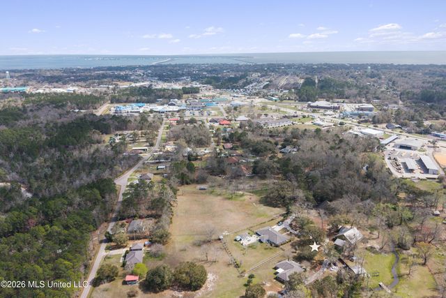 2088 Scianna Lane, Bay Saint Louis, MS 39520