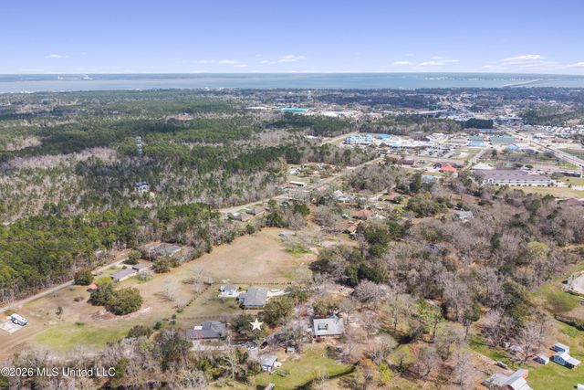 2088 Scianna Lane, Bay Saint Louis, MS 39520