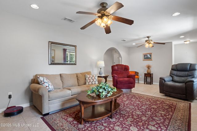 2088 Scianna Lane, Bay Saint Louis, MS 39520