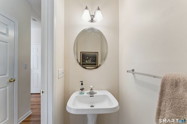 285 Mallard Drive, Orange, CT 06477