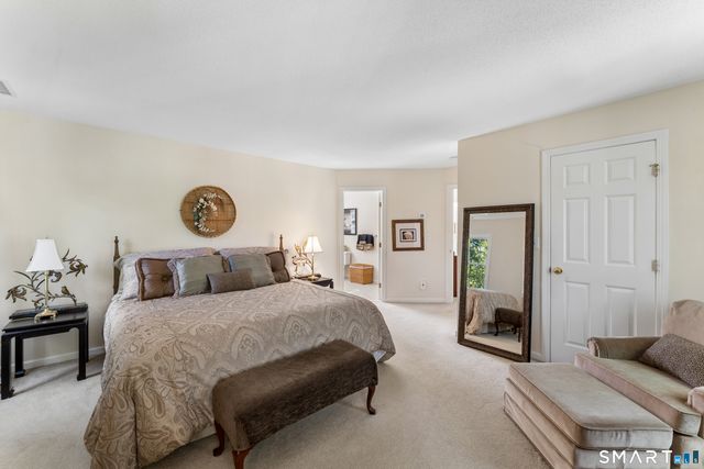 285 Mallard Drive, Orange, CT 06477
